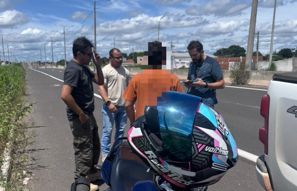 Jovem de 22 anos fazia manobra perigosa em uma motocicleta