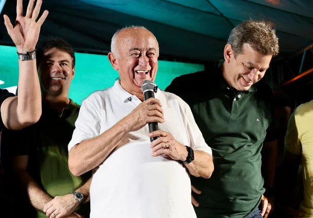 Júlio César intensifica agenda na região de Picos e reencontra prefeitos em festa do Trabalhador