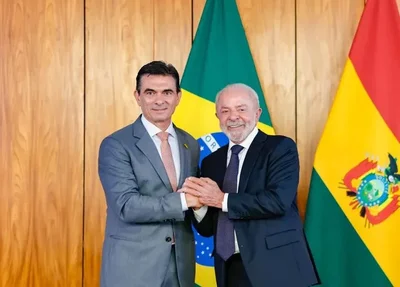 Lula promete apoio humanitário à Bolívia após pedido do presidente Rodrigo Paz