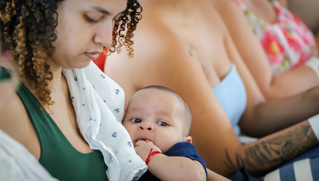 Mãe com o seu bebê