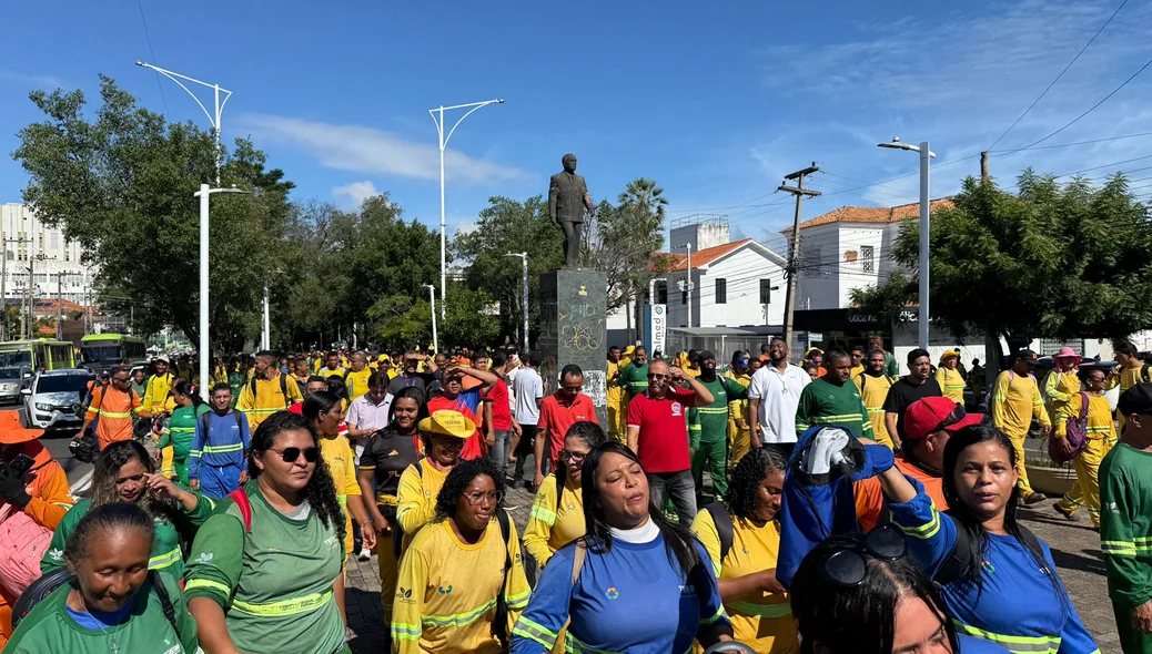 Manifestação na Avenida Frei Serafim