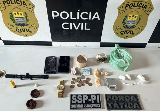 Material apreendido durante ação policial