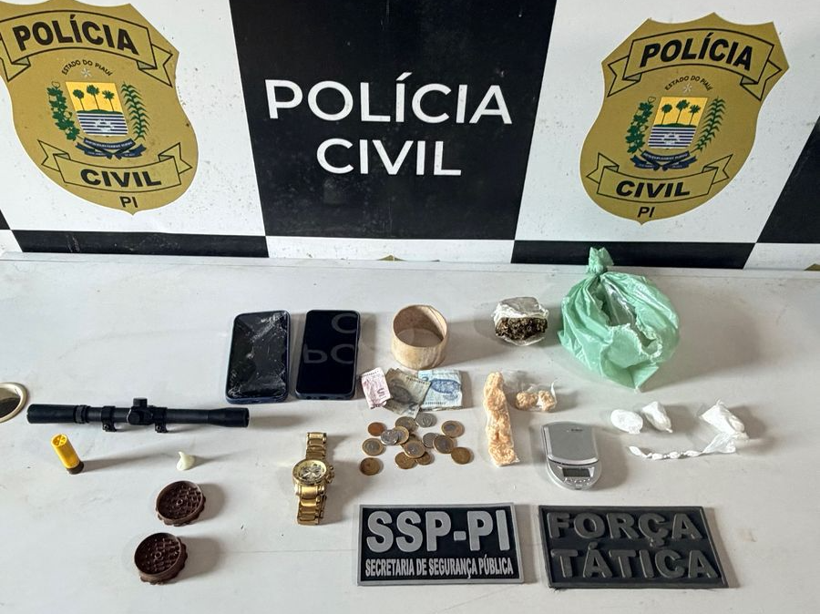 Material apreendido durante ação policial