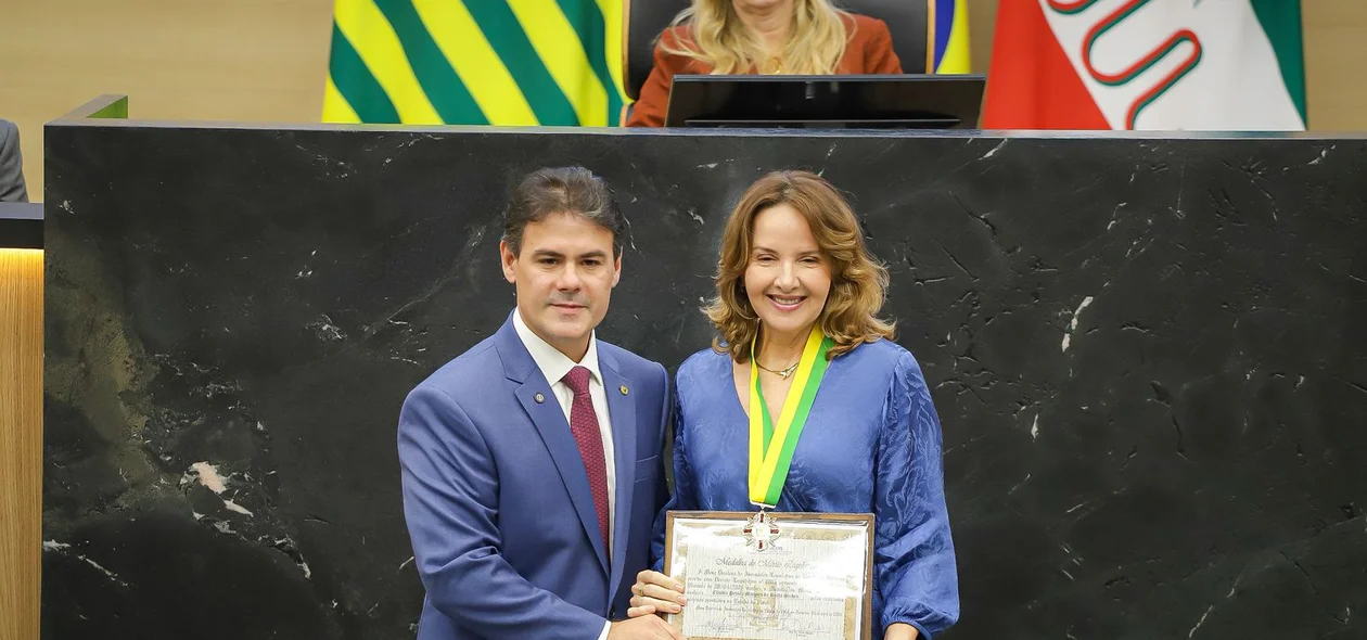 Medalhas foram entregues pelo presidente da Alepi Severo Eulálio