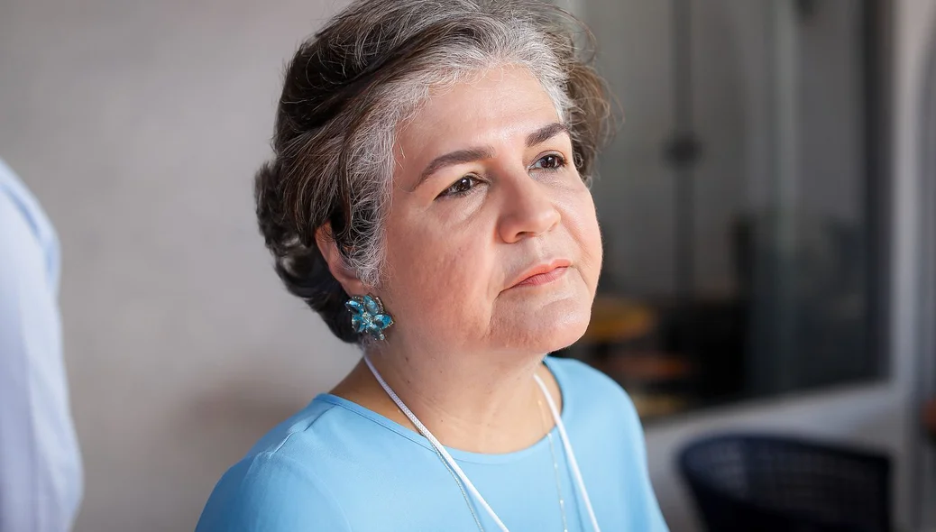 Médica Lúcia Santos