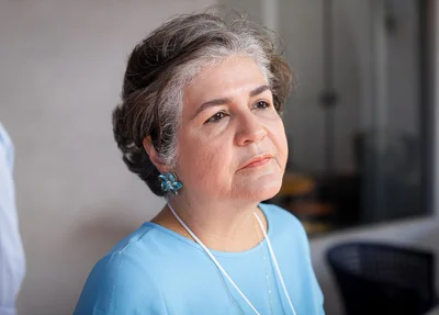 Médica Lúcia Santos