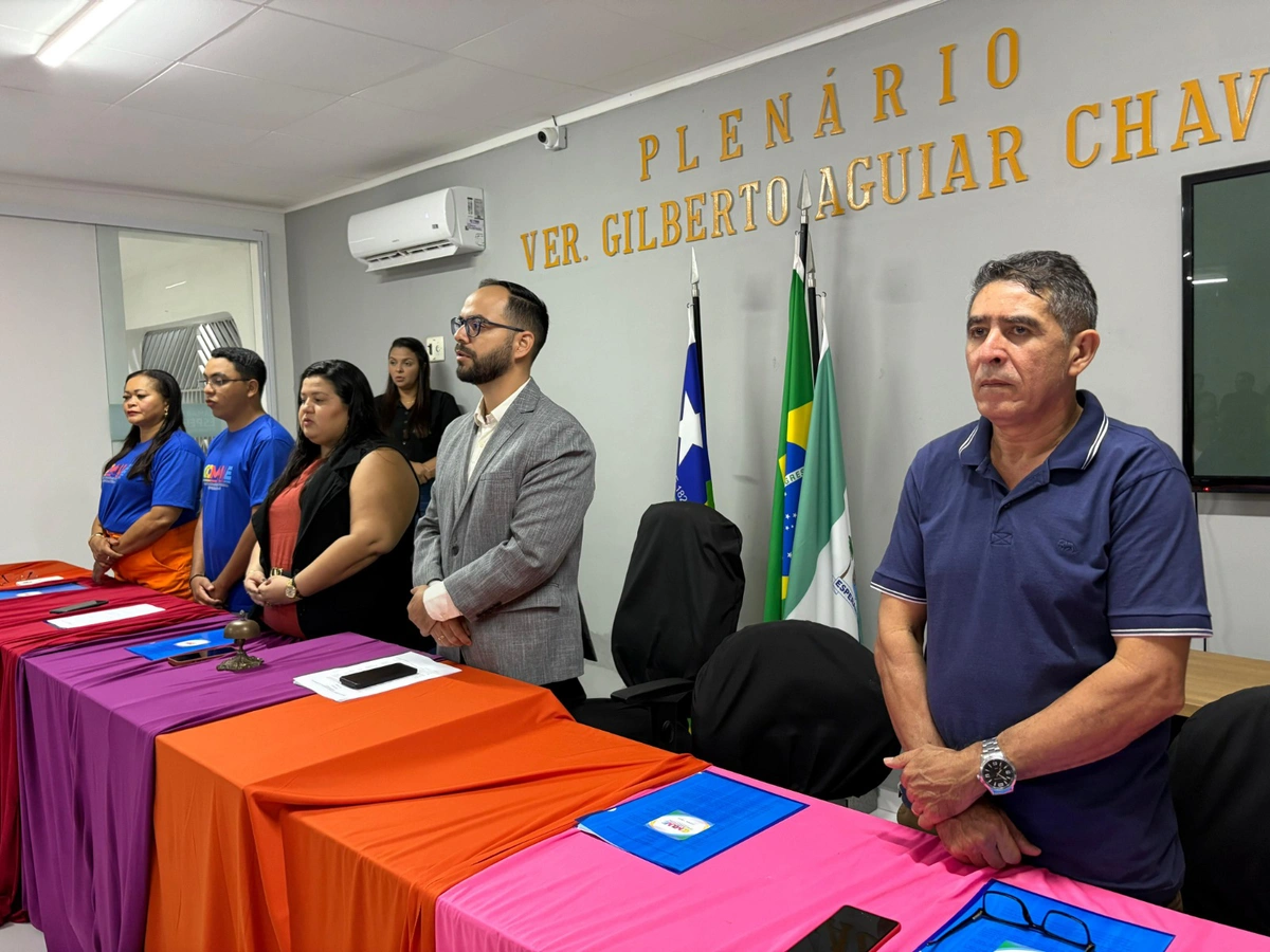 Mesa de honra da posse dos novos membros do Conselho Municipal de Juventude de Esperantina