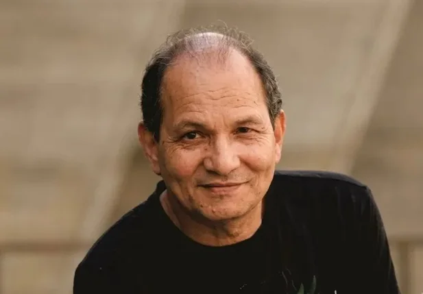 Morre Gilson, voz e compositor de "Casinha Branca", um dos maiores clássicos da música brasileira