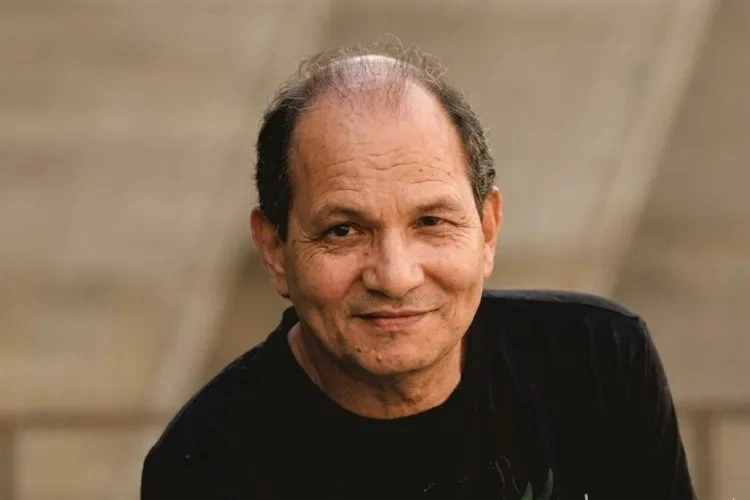Morre Gilson, voz e compositor de "Casinha Branca", um dos maiores clássicos da música brasileira