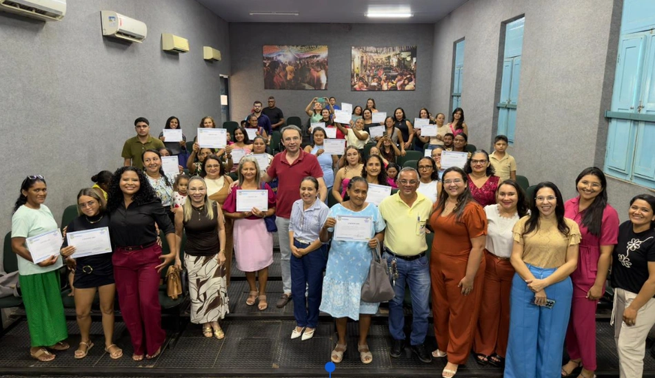 Mulheres são certificadas com curso de costura em Piracuruca