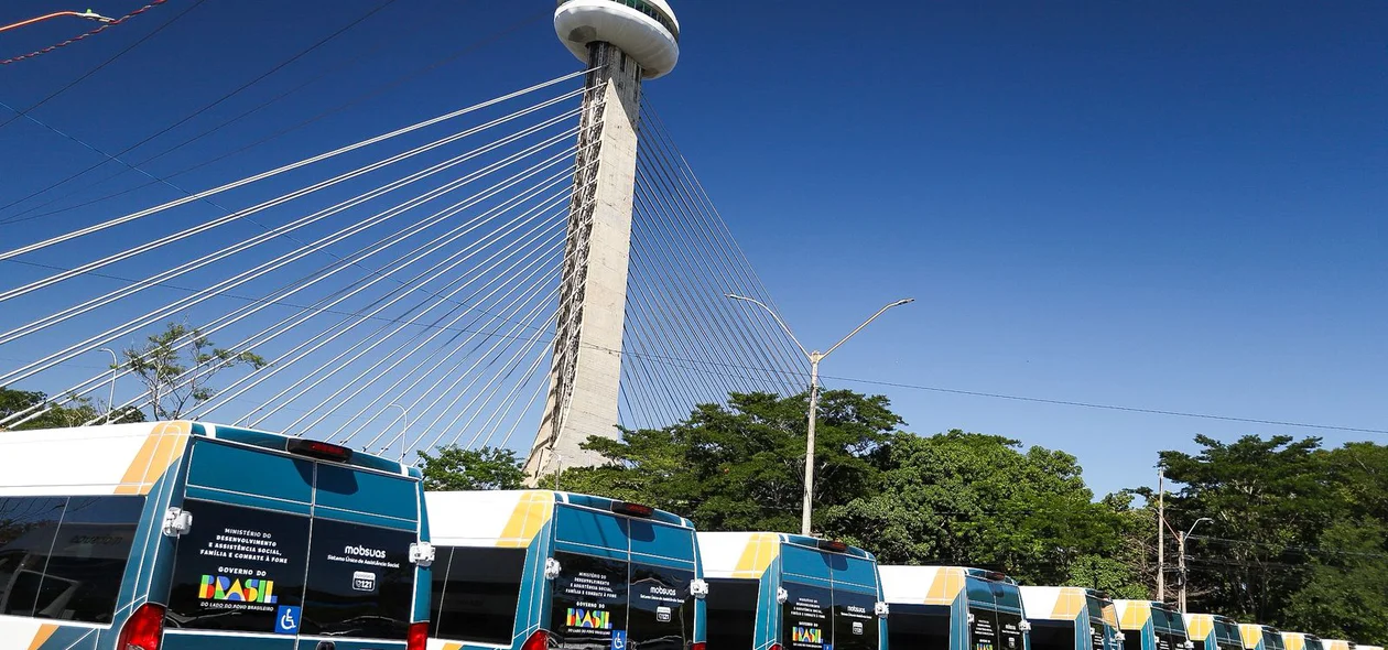 Novos veículos do MobSUAS