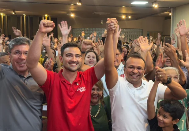Oficialização da dobradinha entre Vinícius Dias e Fábio Abreu