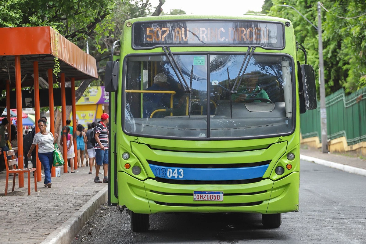 Ônibus no Centro de Teresina