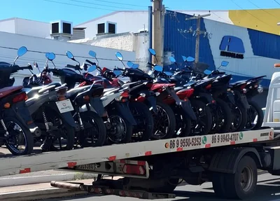 Operação terminou com apreensão de 14 motocicletas