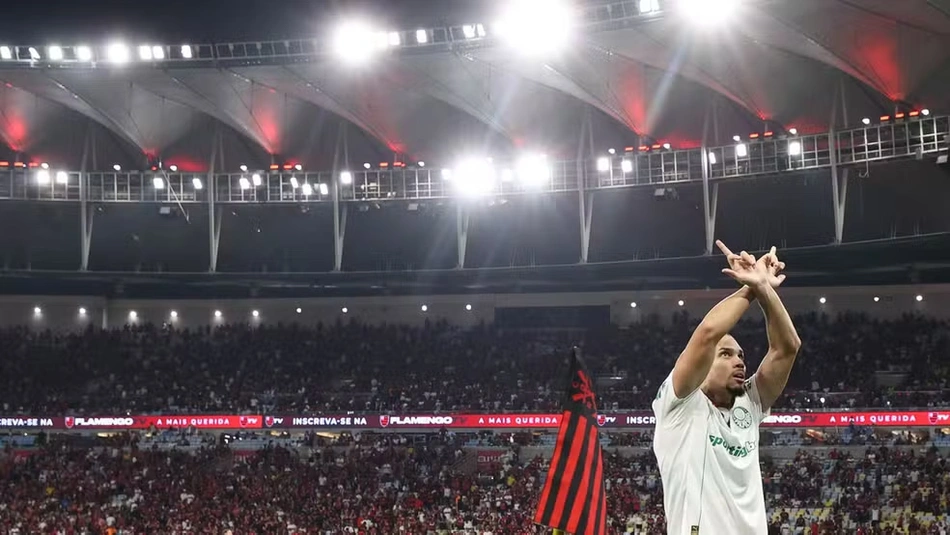 Paulinho é absolvido pelo STJD após comemoração em jogo contra o Flamengo
