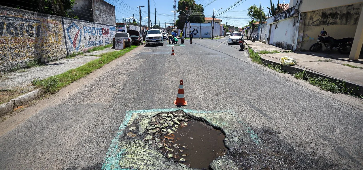 Pintura em buraco
