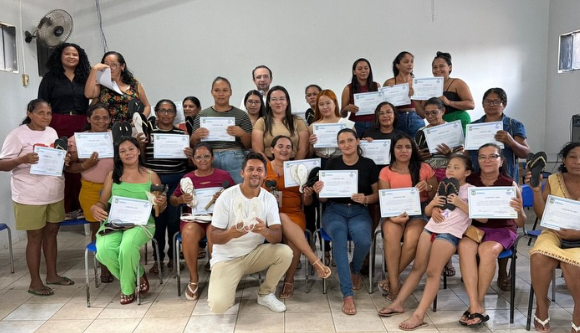 Piracuruca fortalece qualificação profissional com curso de confecção de sandálias femininas do Capacita CadÚnico 2026