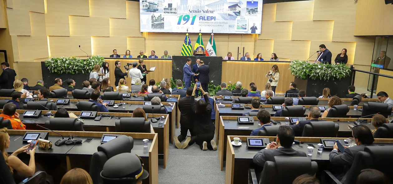 Plenário da Alepi