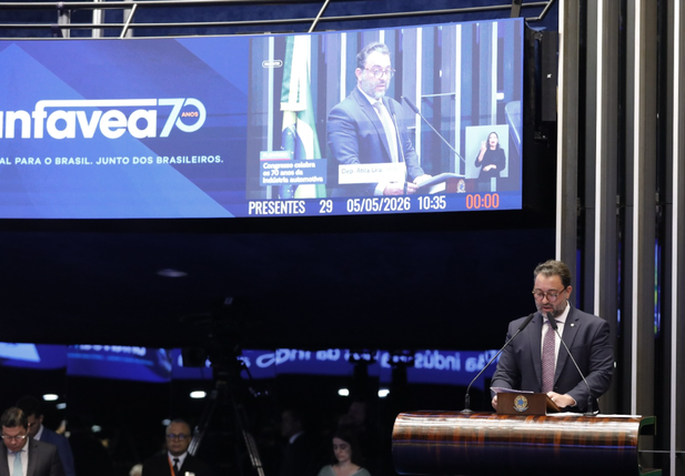 Por iniciativa de Átila Lira, Congresso celebra 70 anos da indústria automotiva