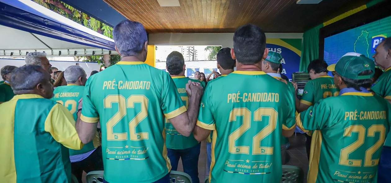 Pré-candidatos usaram camisa com número 22