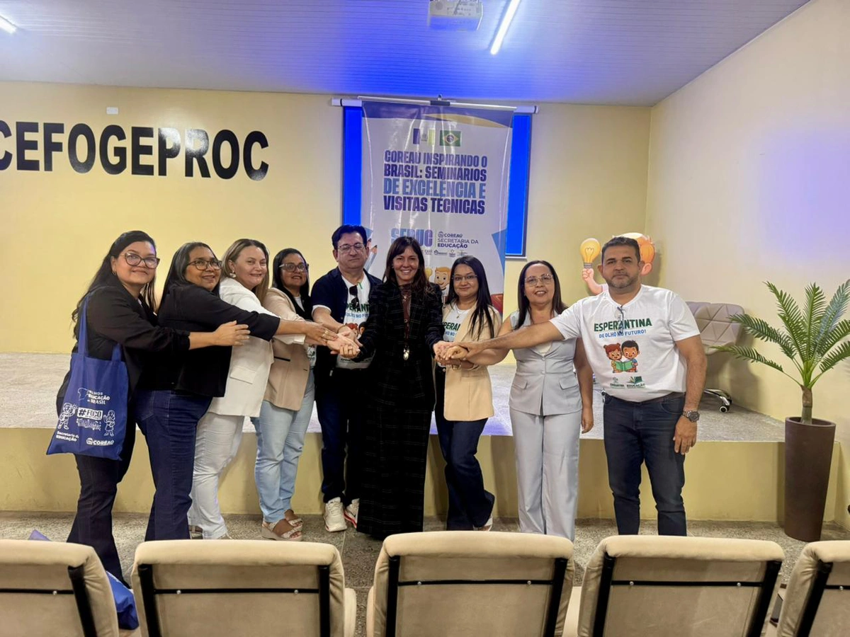Prefeita Ivanária Sampaio e secretário Valdemir Miranda visitam Coreaú