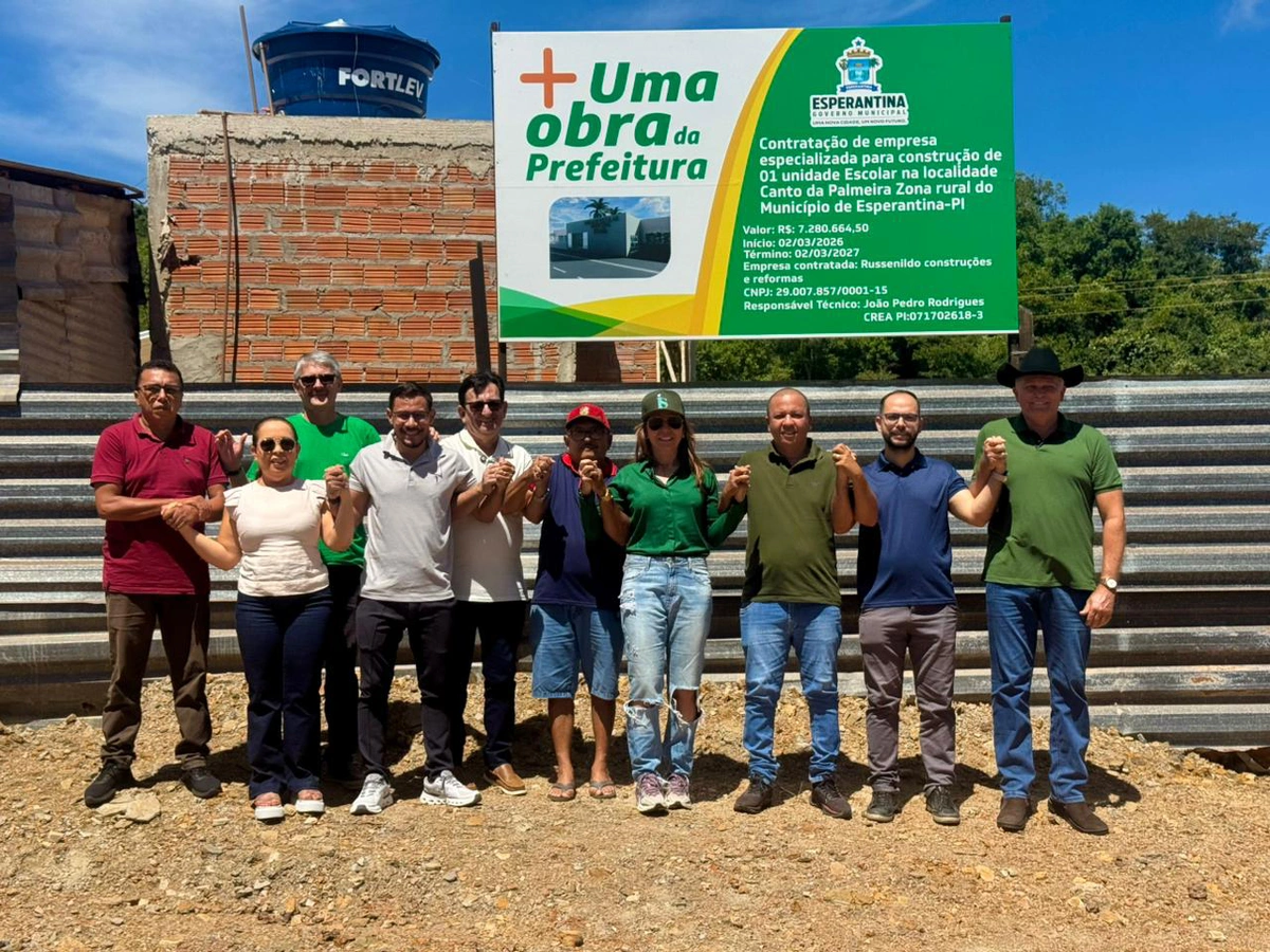 Prefeita Ivanária Sampaio visita construção da nova sede da Escola Municipal João José de Oliveira