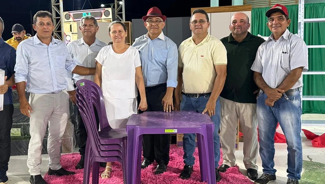 Prefeito Abdoral Melo destacou a importância das mães durante discurso realizado no evento deste sábado