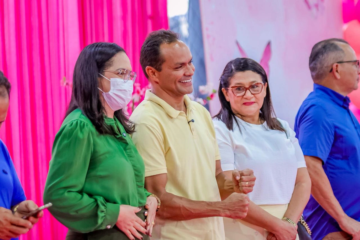 Prefeito Pedro Gomes na festa do Dia das Mães