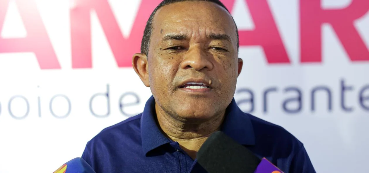 Prefeito professor Adriano