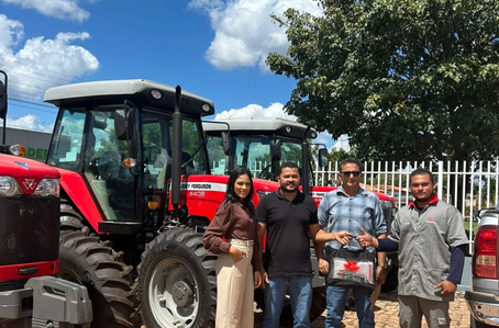 Prefeitura de Baixa Grande do Ribeiro reforça apoio ao campo com entrega de novos tratores
