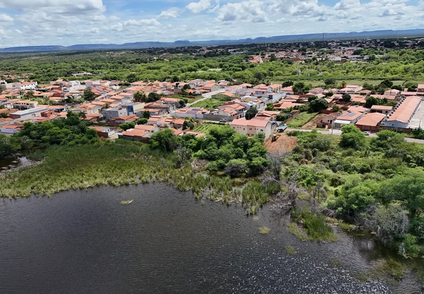 Prefeitura de São Raimundo Nonato inicia obras de drenagem na Lagoa do Mato para combater alagamentos