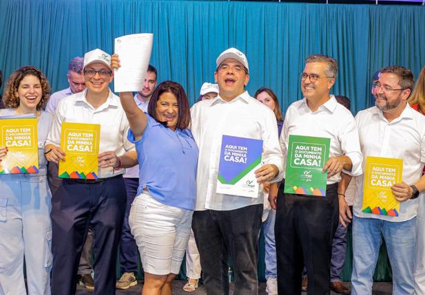 Rafael Fonteles entrega 894 registros na zona norte de Teresina