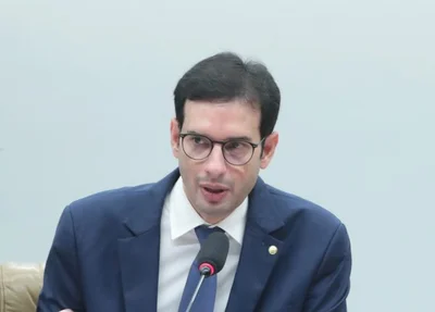 Relator afirma que proposta ainda depende de acordos sobre a transição para a nova jornada de trabalho