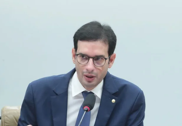 Relator afirma que proposta ainda depende de acordos sobre a transição para a nova jornada de trabalho