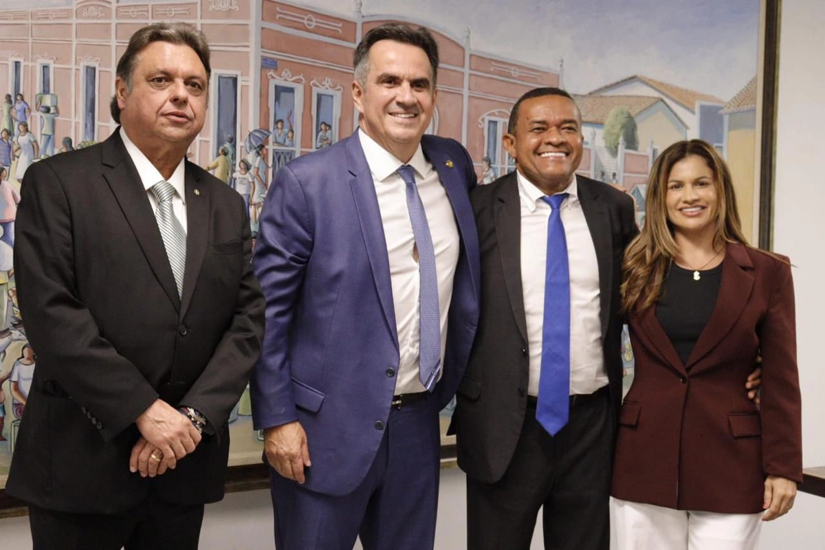 Senador Ciro Nogueira reúne prefeitos em Brasília