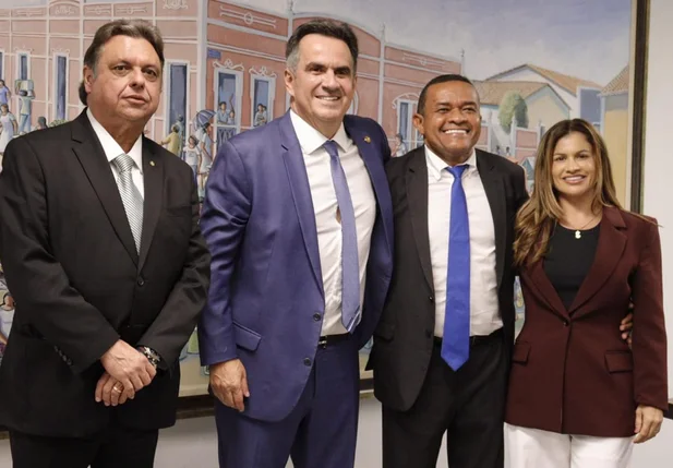 Senador Ciro Nogueira reúne prefeitos em Brasília