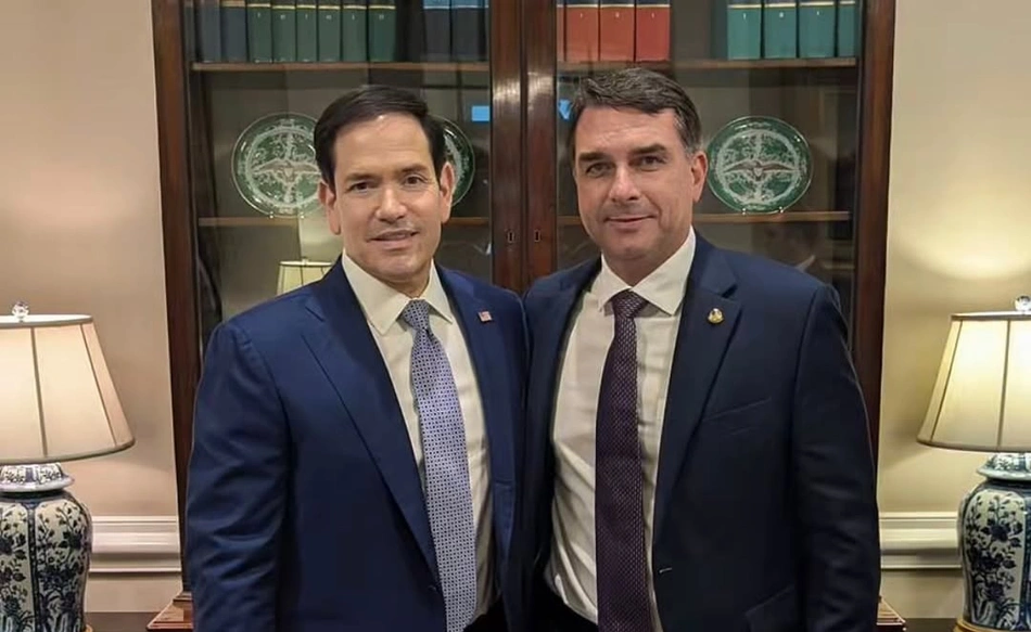 Senador Flávio Bolsonaro em encontro com o secretário de Estado dos EUA, Marco Rubio