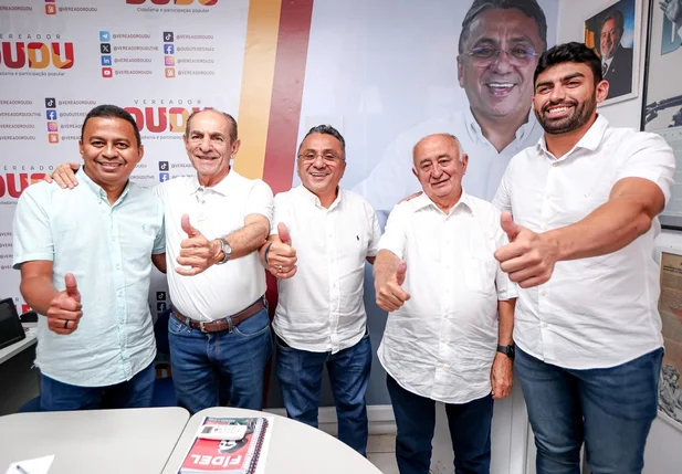 Senador Marcelo Castro marca presença em encontro encabeçado pelo vereador Dudu na capital