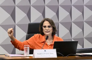 Senadora Damares Alves