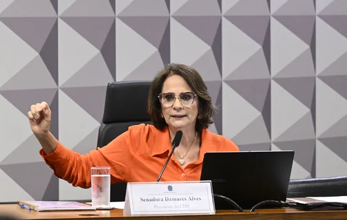 Senadora Damares Alves