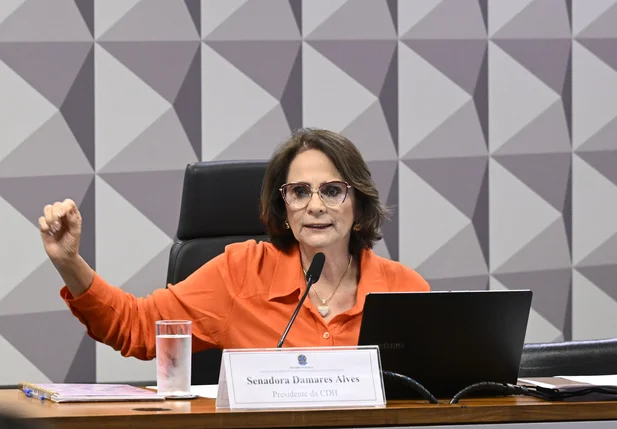Senadora Damares Alves