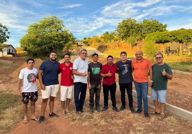 Severo Eulálio visita obras de pavimentação na zona rural de Picos e destaca melhorias em Pedra Rolada e Capitão de Campos
