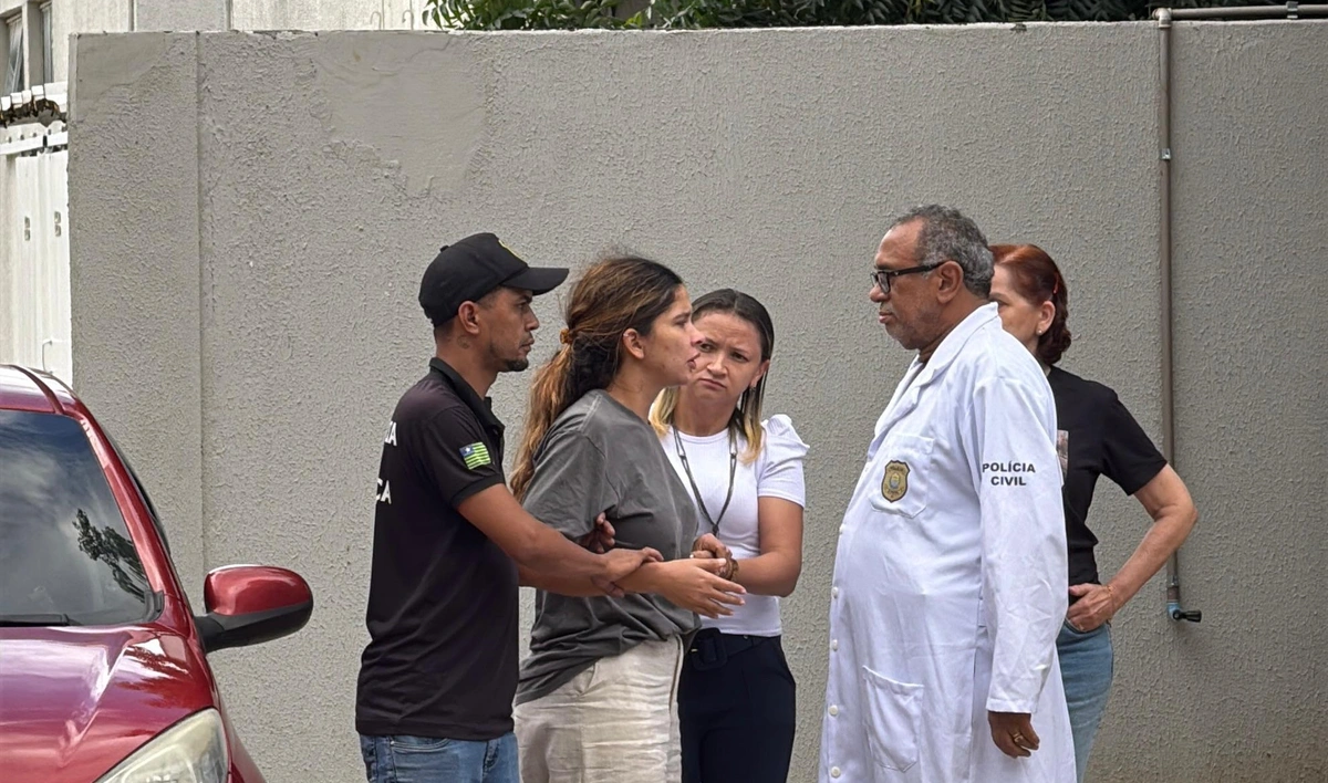 Tatiana Medeiros após exame no IML
