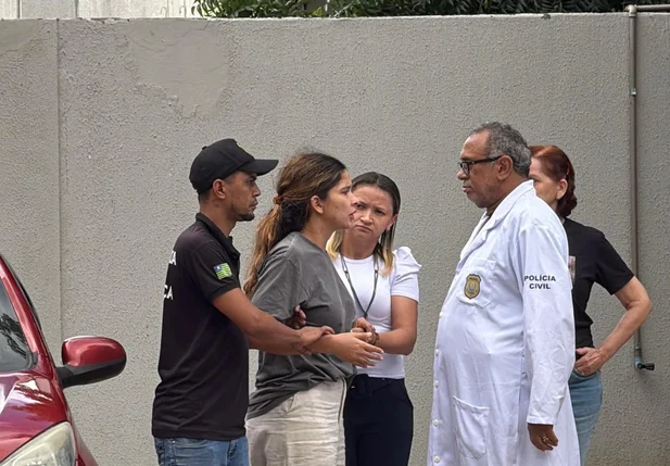 Tatiana Medeiros após exame no IML