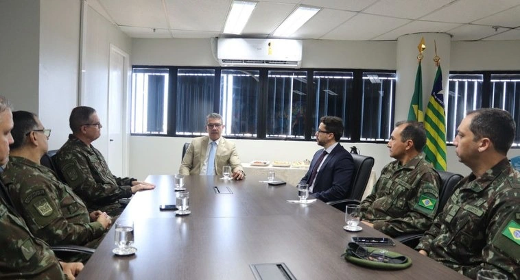 TRE-PI recebe Exército e Abin para tratar de segurança das eleições