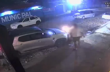 Três pessoas agrediram a vítima, que depois foi atropelada