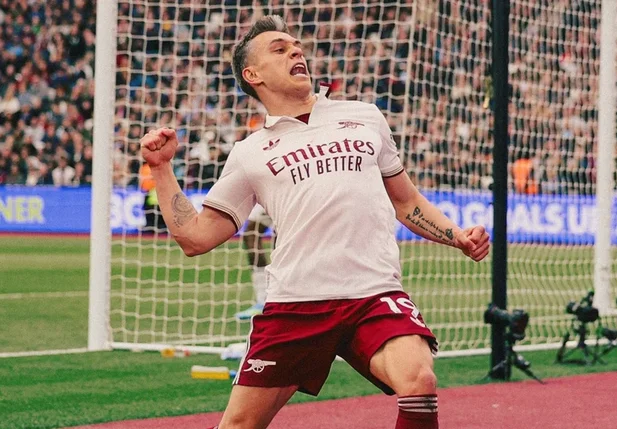 Trossard marcou o gol do Arsenal