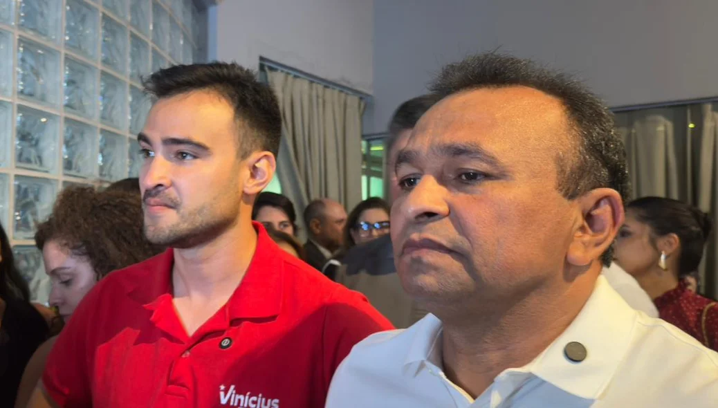 Vinícius Dias e Fábio Abreu
