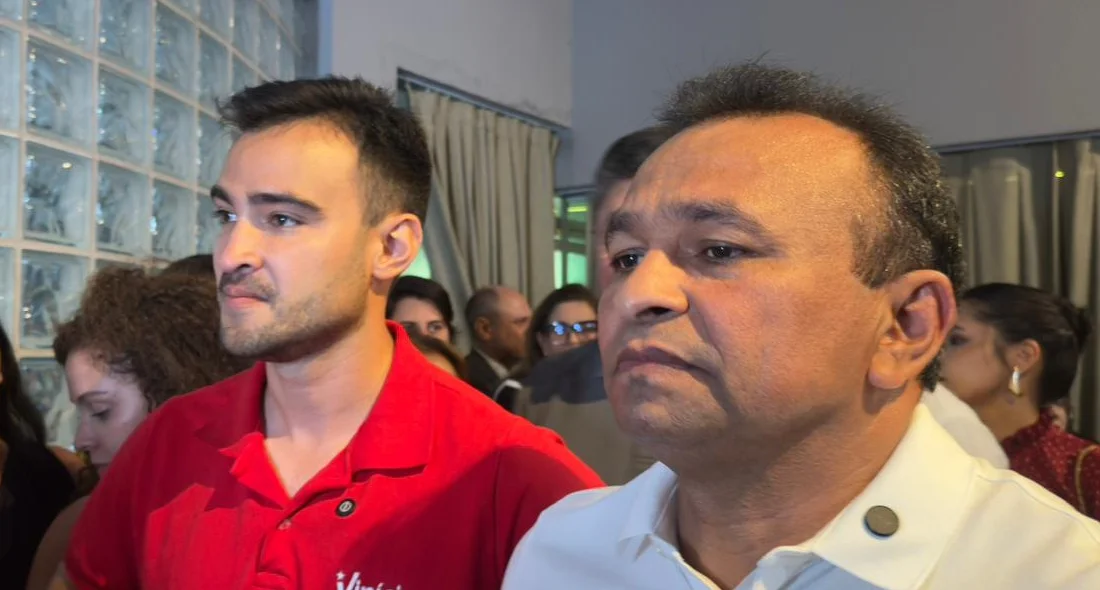 Vinícius Dias e Fábio Abreu