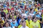 A 31ª edição da Caminhada da Fraternidade reuniu centenas de fiéis na tarde deste sábado.